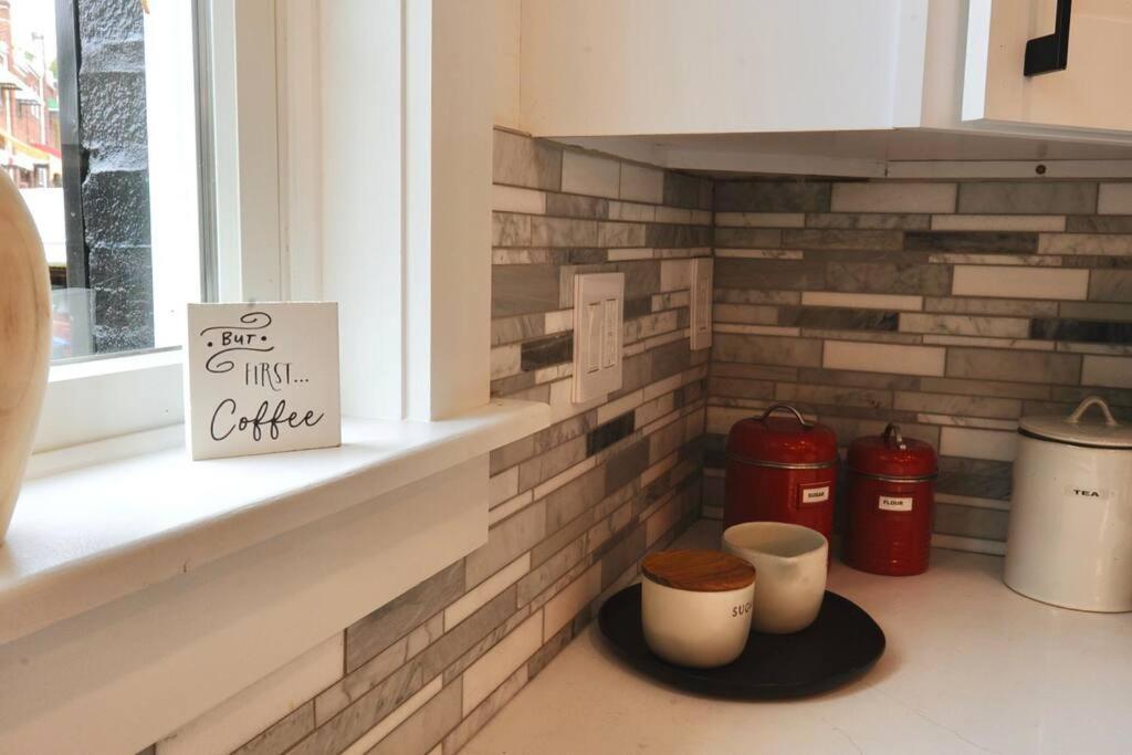 Cherry Blossom Townhouse, Easy Dc Access Washington Exterior photo