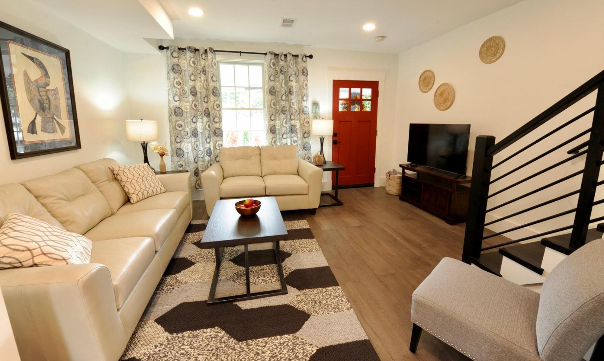 Cherry Blossom Townhouse, Easy Dc Access Washington Exterior photo