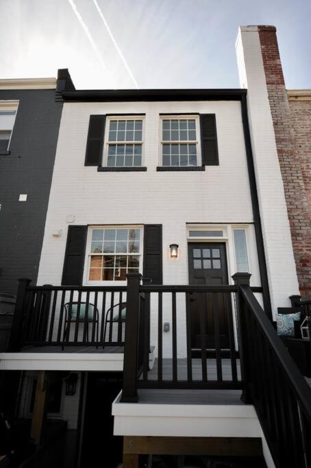 Cherry Blossom Townhouse, Easy Dc Access Washington Exterior photo